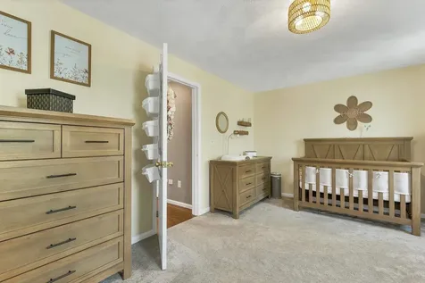 3 Seaver Brook Lane Plaistow NH 03865