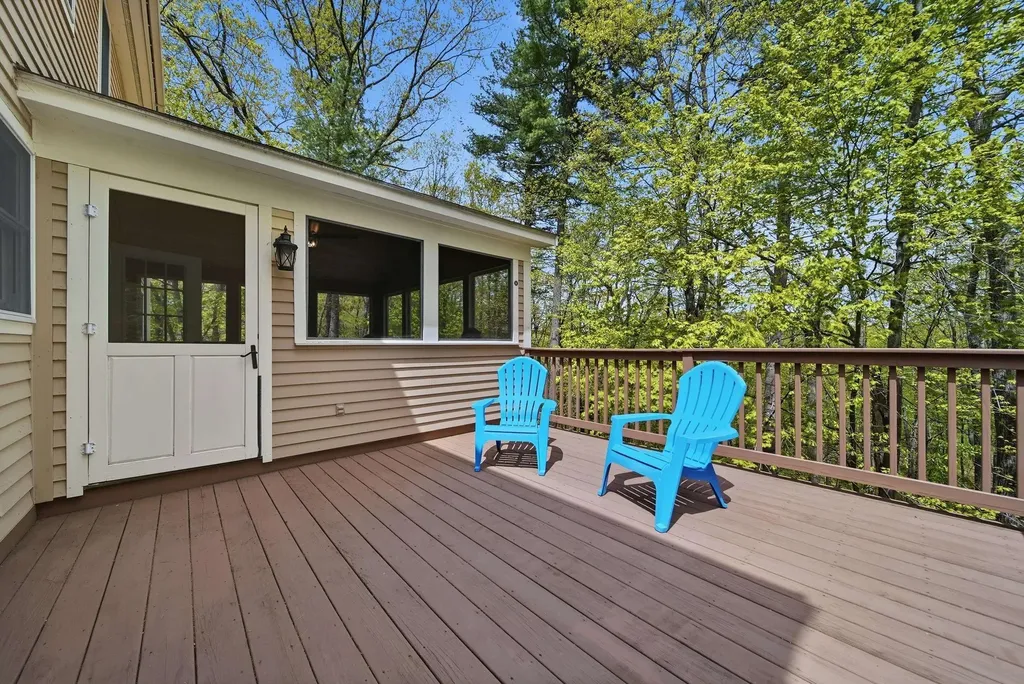 4 Royal Court Merrimack NH 03054