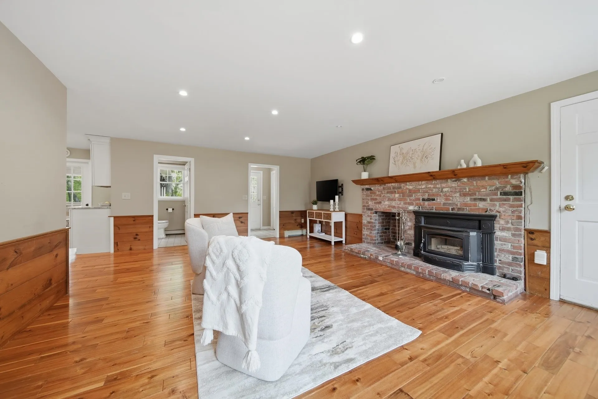 4 Royal Court Merrimack NH 03054