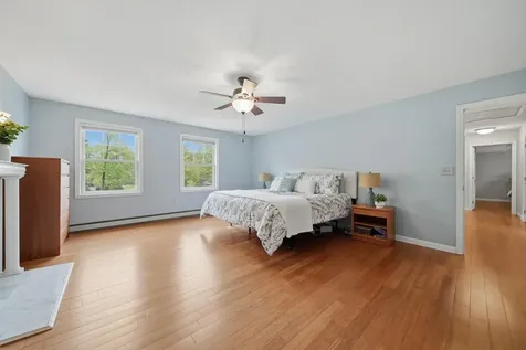4 Royal Court Merrimack NH 03054