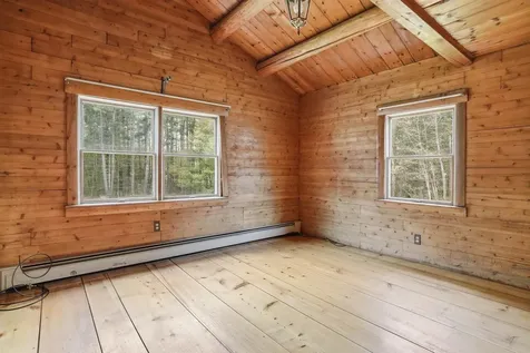 52 Nevins Road Hollis NH 03049