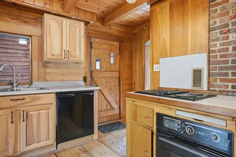 52 Nevins Road Hollis NH 03049