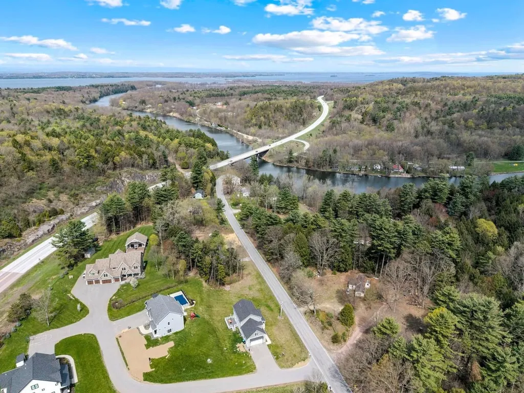 12 Kristen Drive Colchester VT 05446