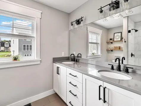 12 Kristen Drive Colchester VT 05446