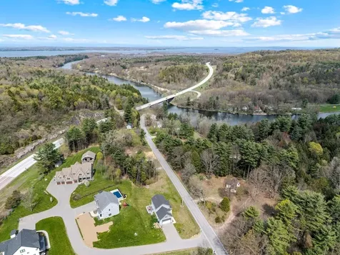 12 Kristen Drive Colchester VT 05446