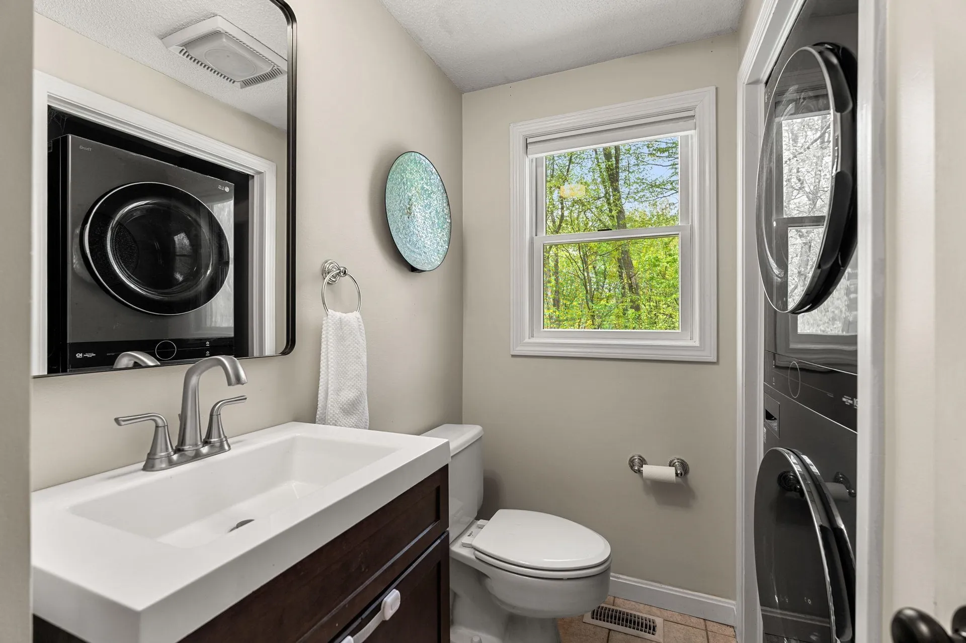 29 Hazel Avenue Nashua NH 03062