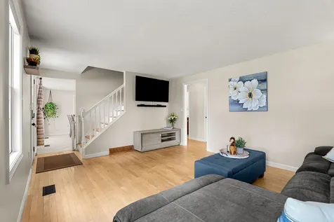 29 Hazel Avenue Nashua NH 03062