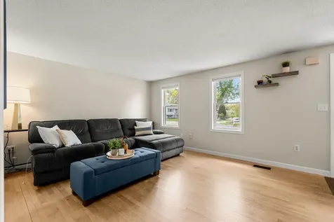 29 Hazel Avenue Nashua NH 03062