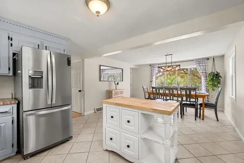 29 Hazel Avenue Nashua NH 03062