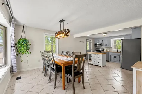 29 Hazel Avenue Nashua NH 03062