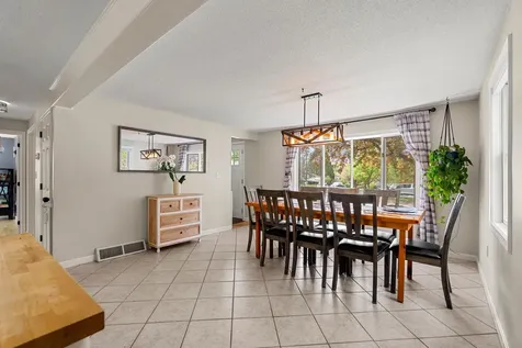 29 Hazel Avenue Nashua NH 03062