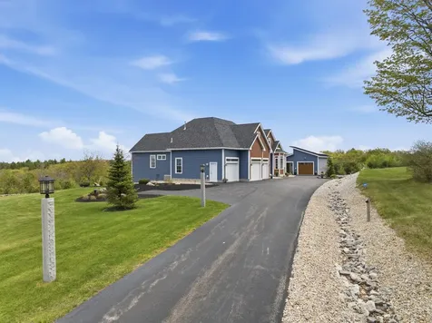 20 Pinnacle Lane Bow NH 03304