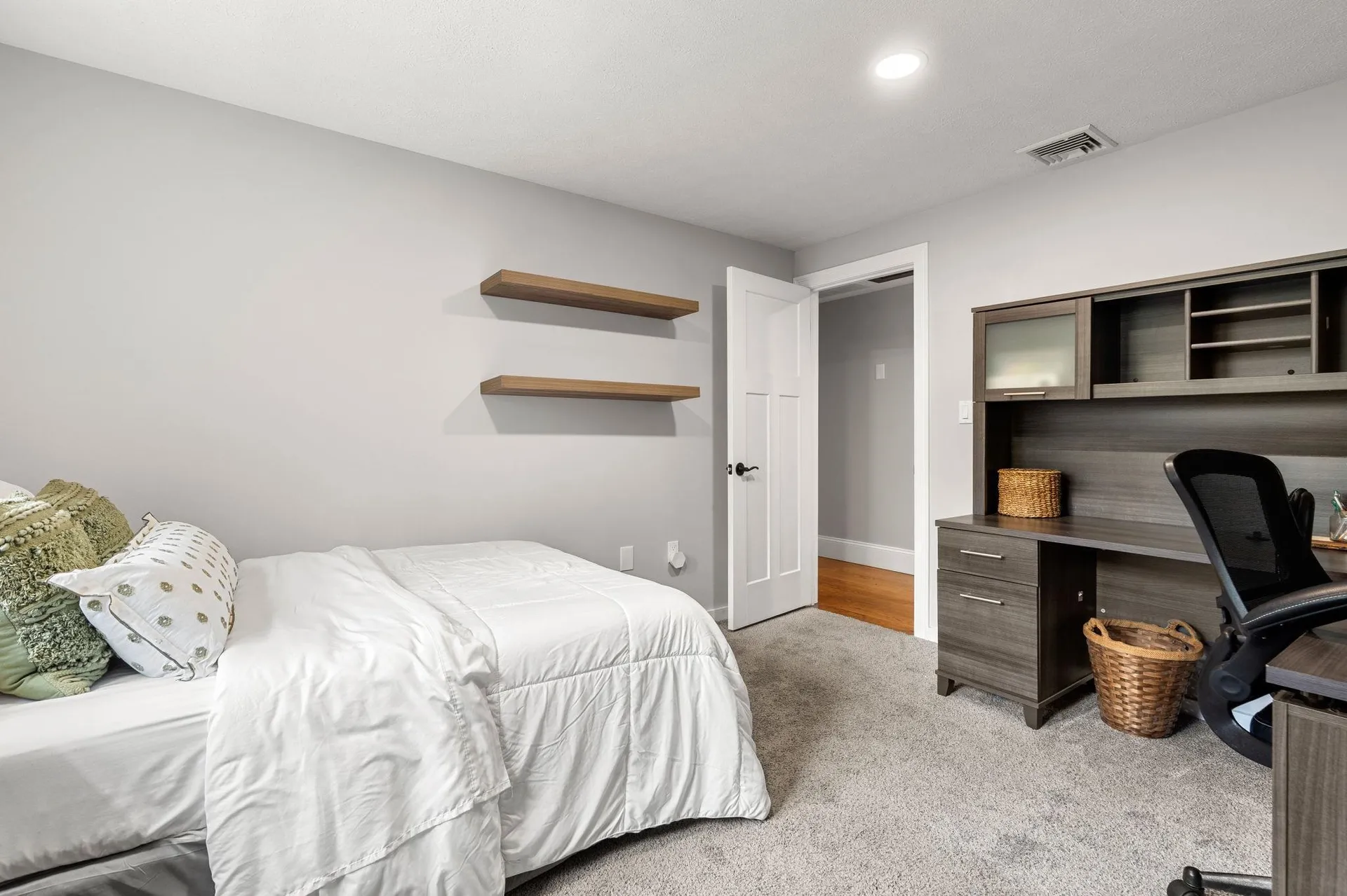 32 Morrison Road Windham NH 03087