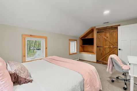 32 Morrison Road Windham NH 03087