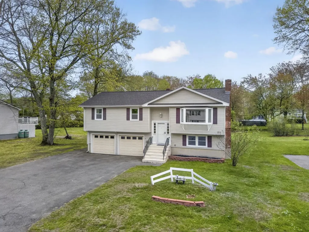 27 Townsend Avenue Salem NH 03079