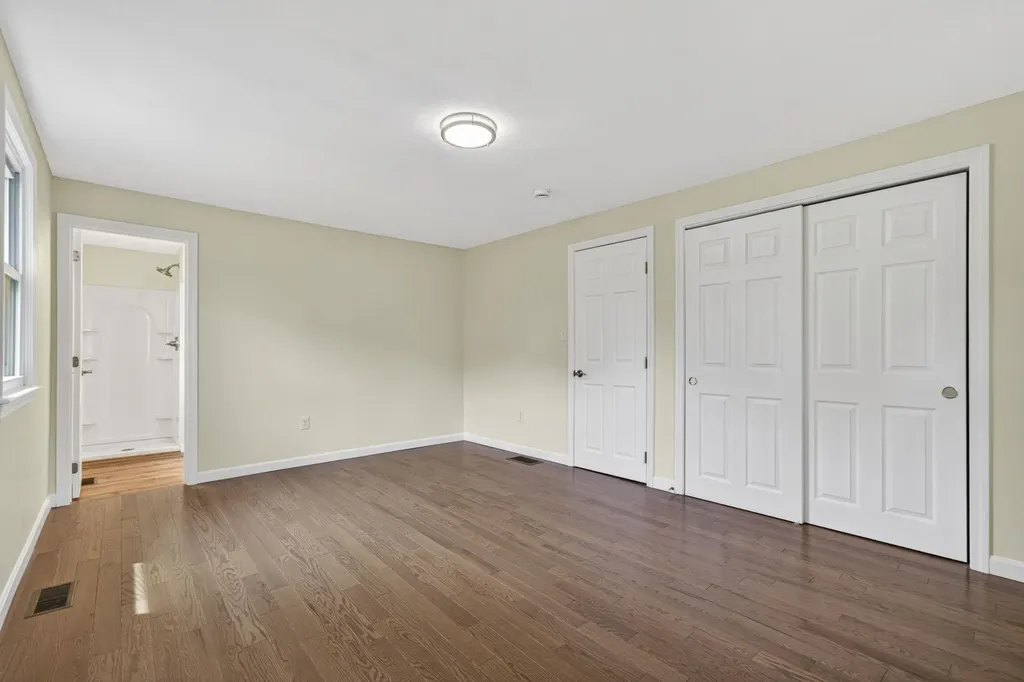 27 Townsend Avenue Salem NH 03079