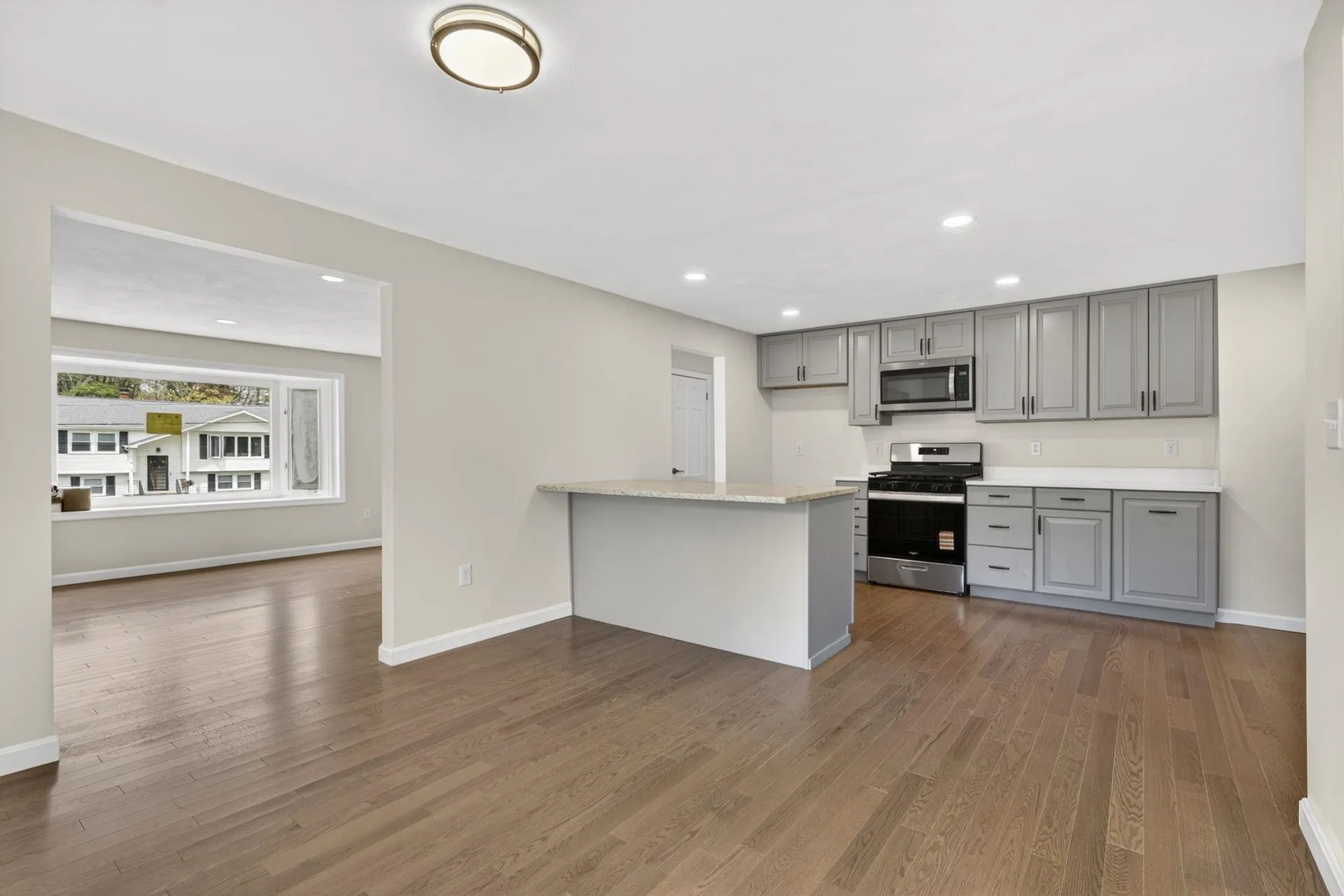 27 Townsend Avenue Salem NH 03079