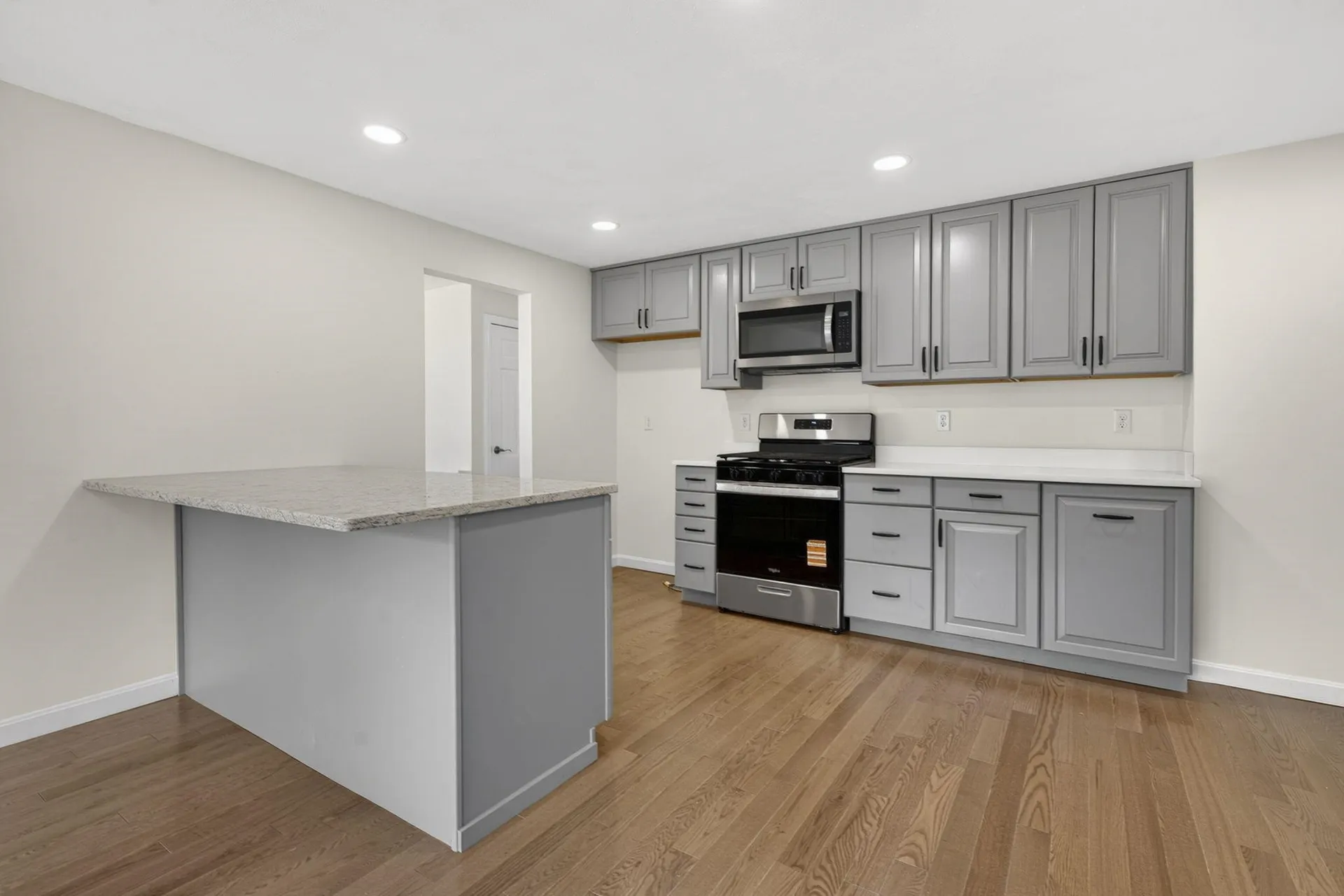 27 Townsend Avenue Salem NH 03079