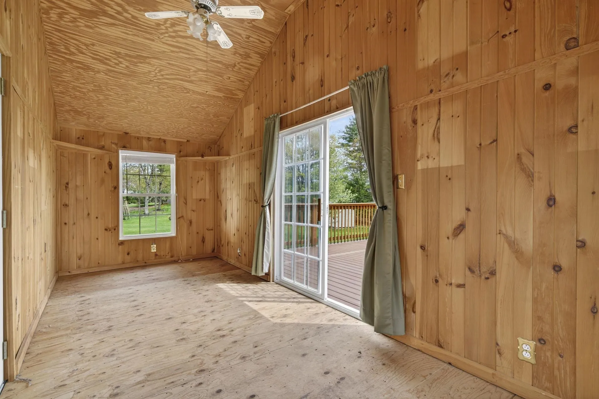27 Townsend Avenue Salem NH 03079