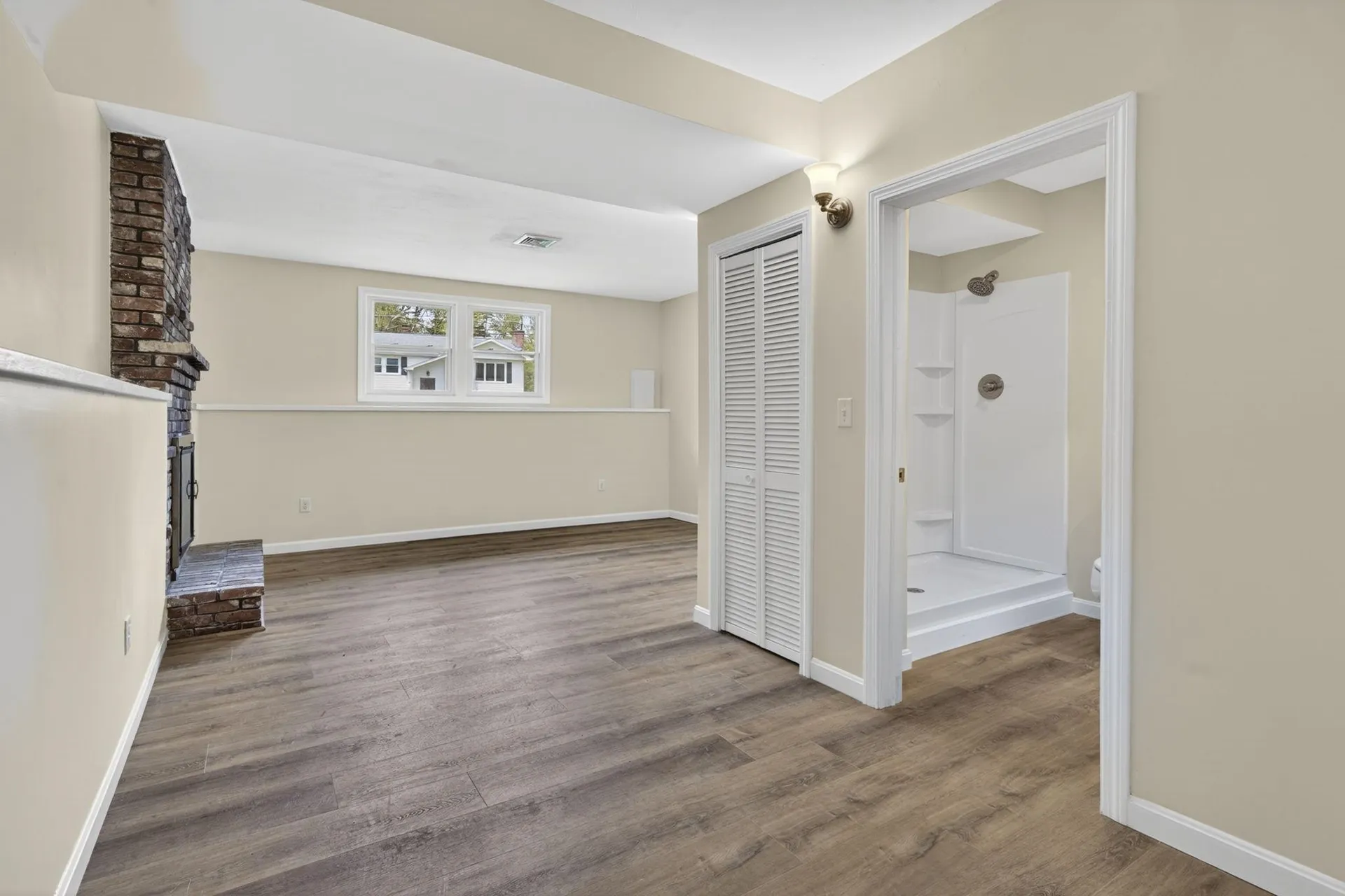 27 Townsend Avenue Salem NH 03079