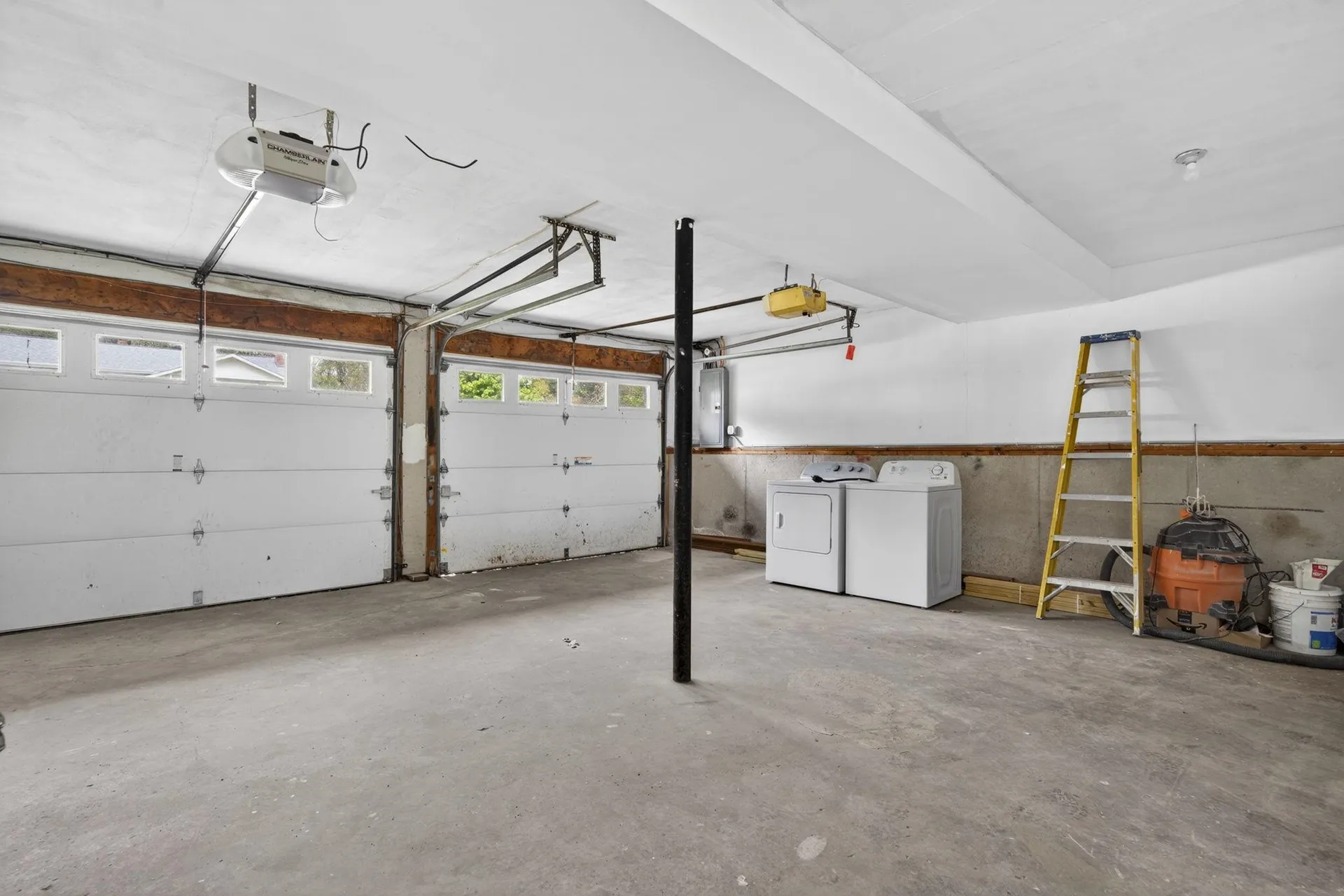 27 Townsend Avenue Salem NH 03079