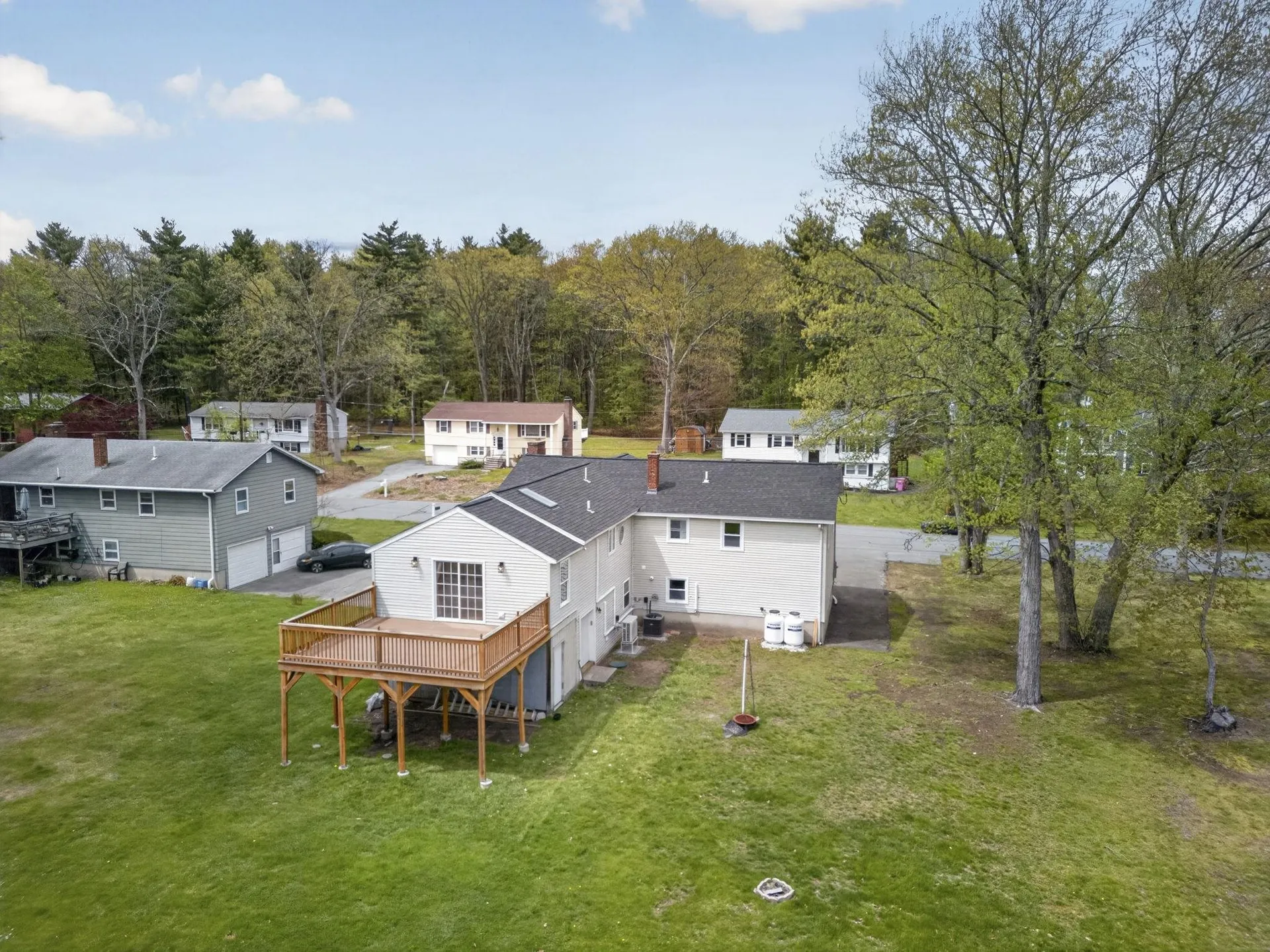 27 Townsend Avenue Salem NH 03079