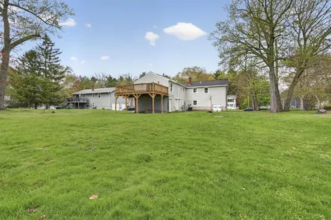 27 Townsend Avenue Salem NH 03079