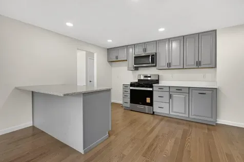 27 Townsend Avenue Salem NH 03079