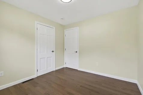 27 Townsend Avenue Salem NH 03079