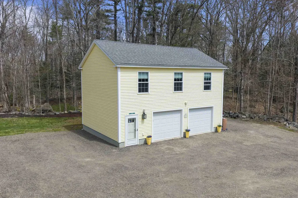 105 Brentwood Road Exeter NH 03833