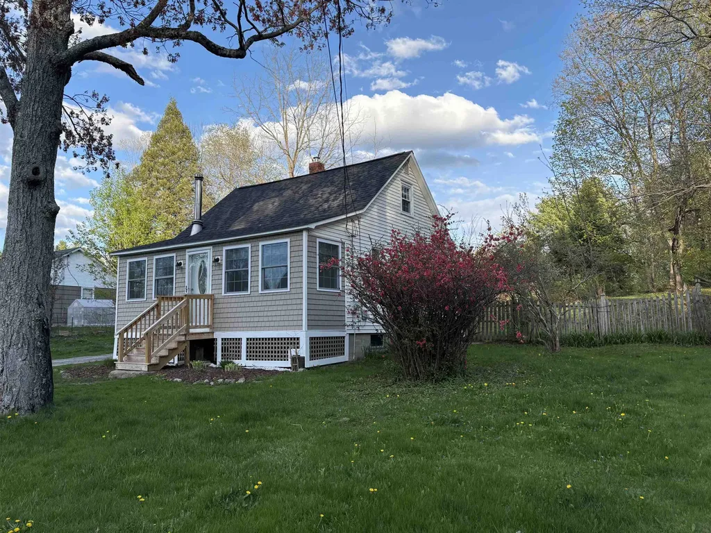 80 St. Laurent Street Epping NH 03042