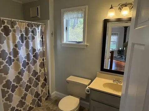 80 St. Laurent Street Epping NH 03042