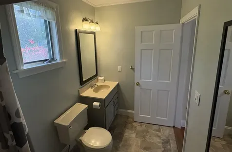 80 St. Laurent Street Epping NH 03042