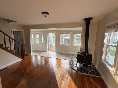 80 St. Laurent Street Epping NH 03042