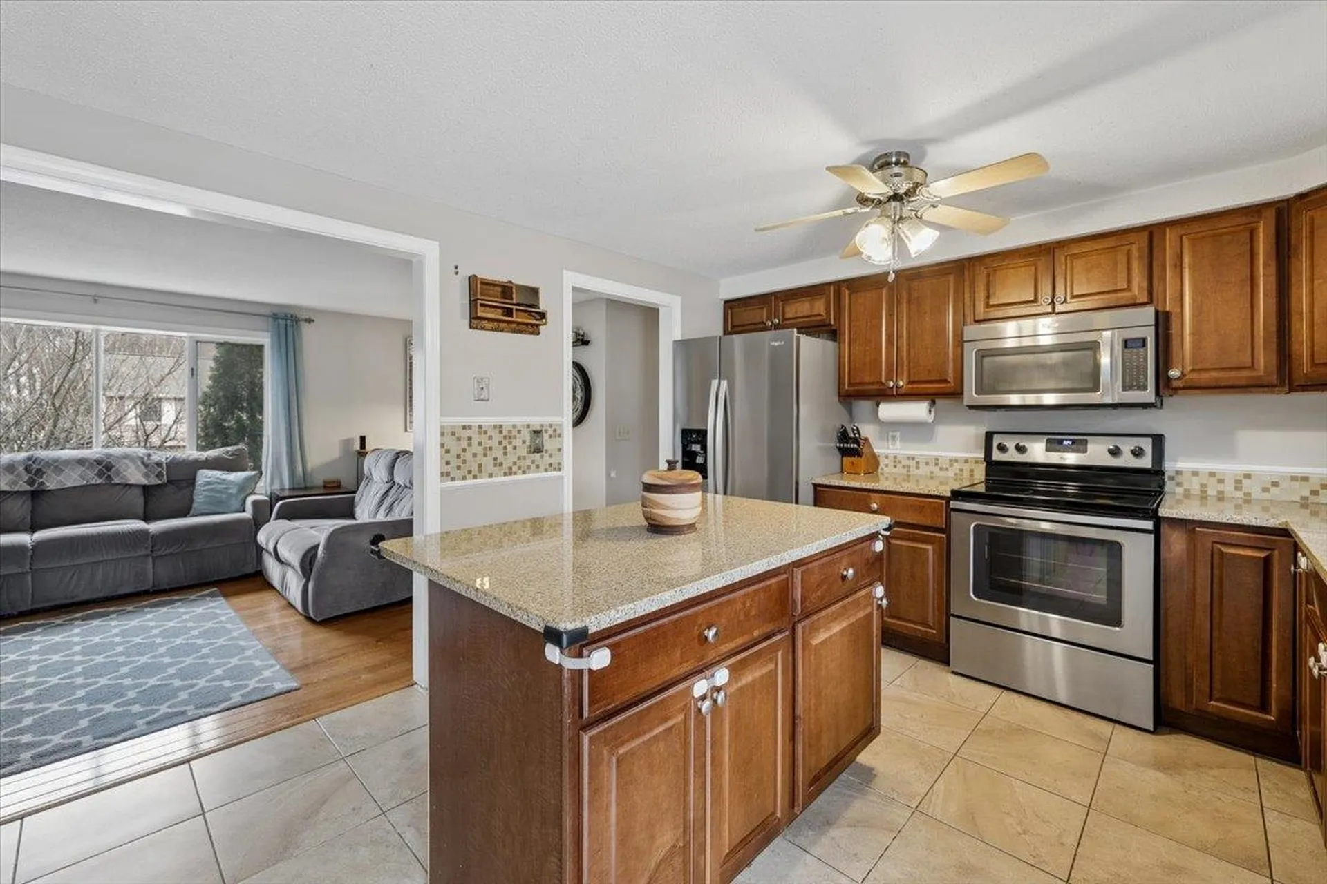 205 Brent Street Manchester NH 03103