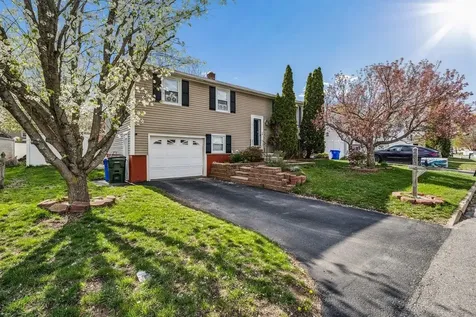 205 Brent Street Manchester NH 03103
