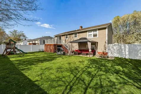 205 Brent Street Manchester NH 03103