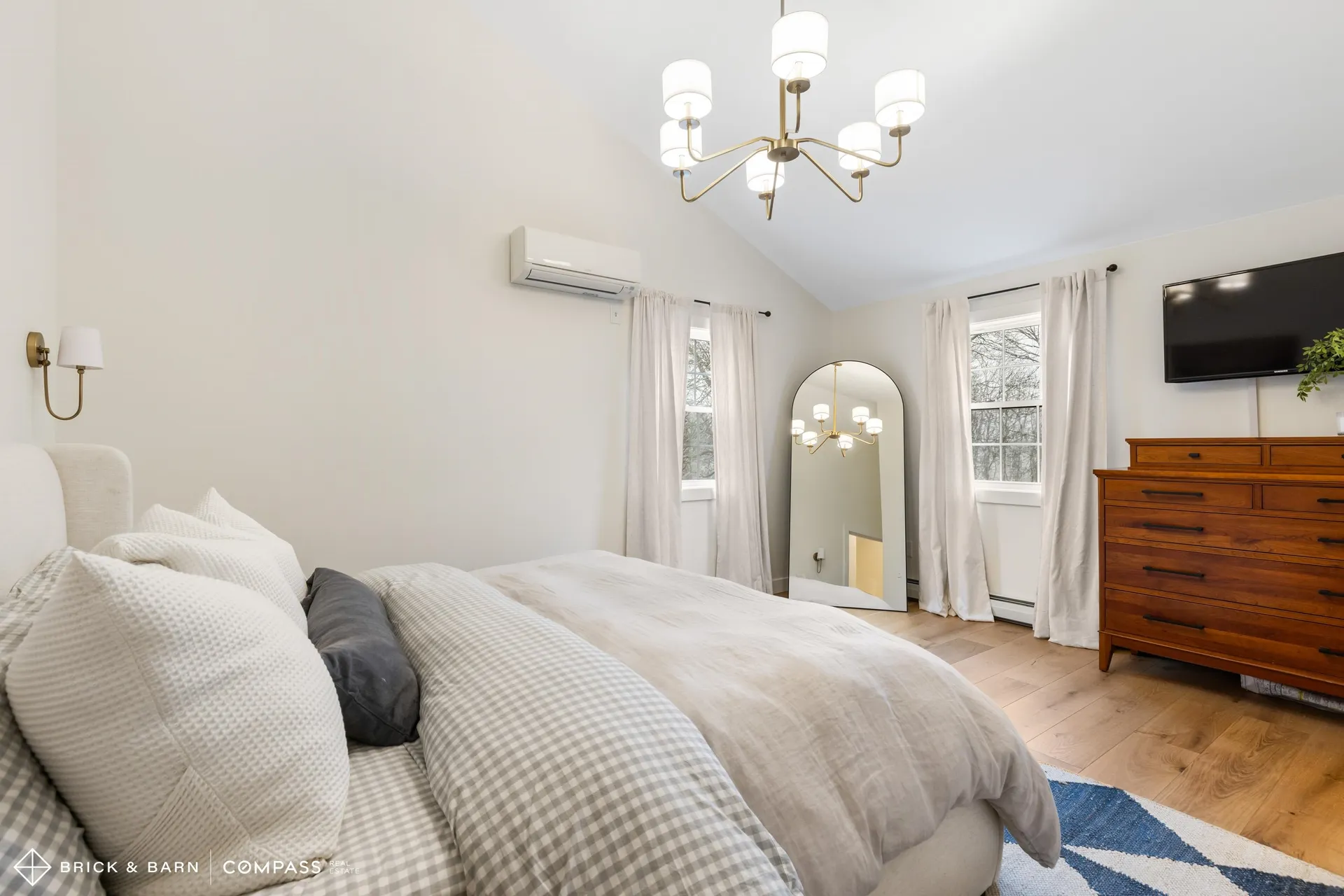 72 Woodbury Avenue Portsmouth NH 03801