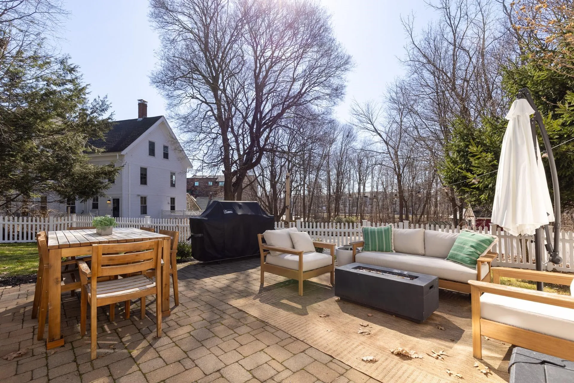 72 Woodbury Avenue Portsmouth NH 03801