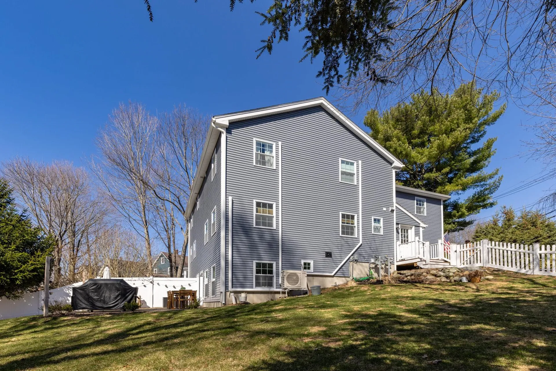 72 Woodbury Avenue Portsmouth NH 03801