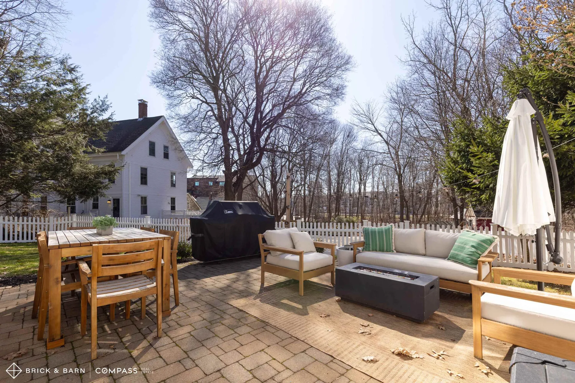 72 Woodbury Avenue Portsmouth NH 03801