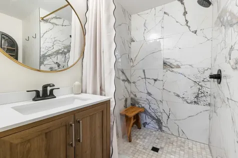 72 Woodbury Avenue Portsmouth NH 03801