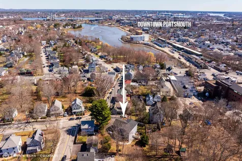 72 Woodbury Avenue Portsmouth NH 03801