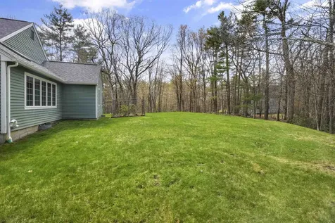 9 Maxwell Drive Brookline NH 03033