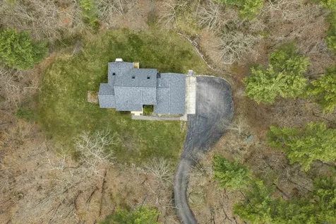 9 Maxwell Drive Brookline NH 03033