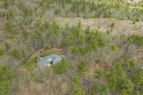 9 Maxwell Drive Brookline NH 03033