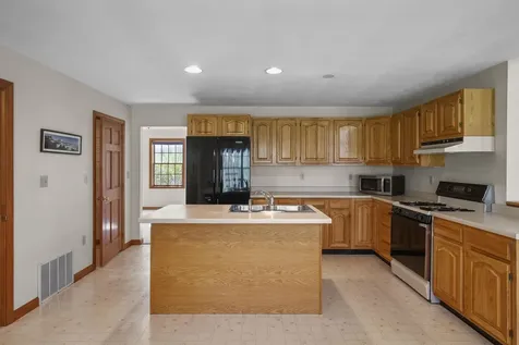 9 Maxwell Drive Brookline NH 03033