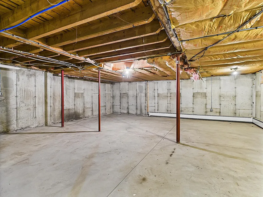 30 Spring Street Colebrook NH 03576