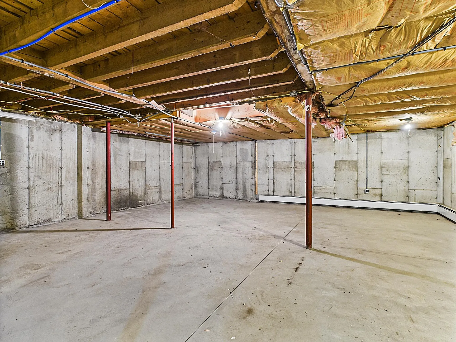 30 Spring Street Colebrook NH 03576