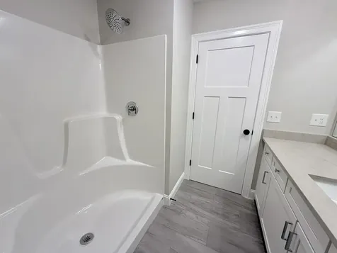 24 E Birdie Grove Rochester NH 03839